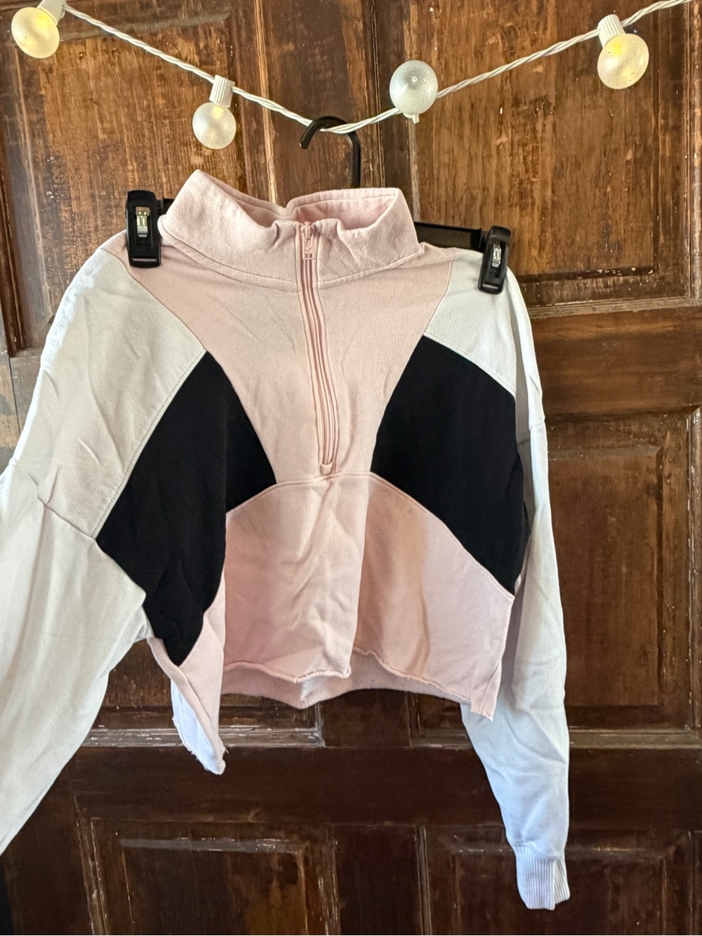 Hollister Pink, Black & White Colorblock Cropped Half-Zip Pullover